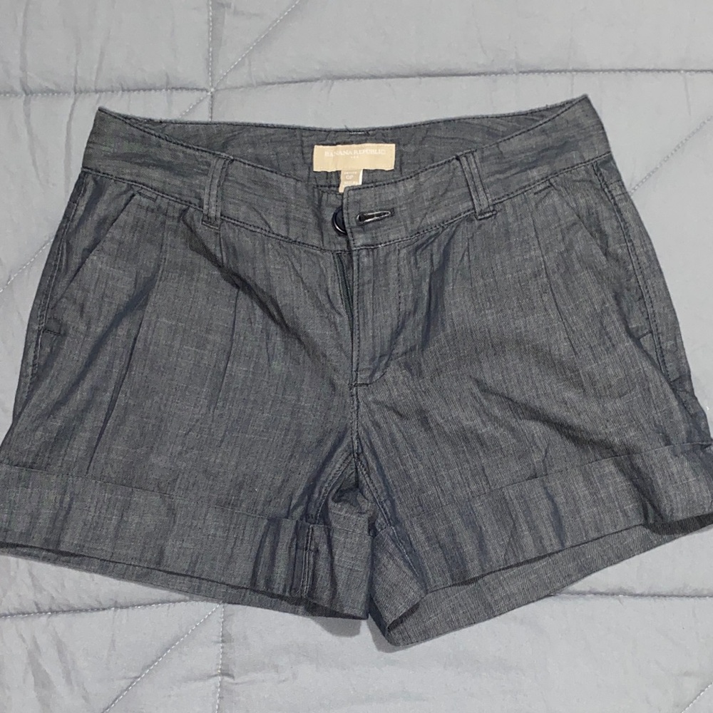 Banana Republic Women’s Tailored Dark Gray Shorts - Classic Smart Casual